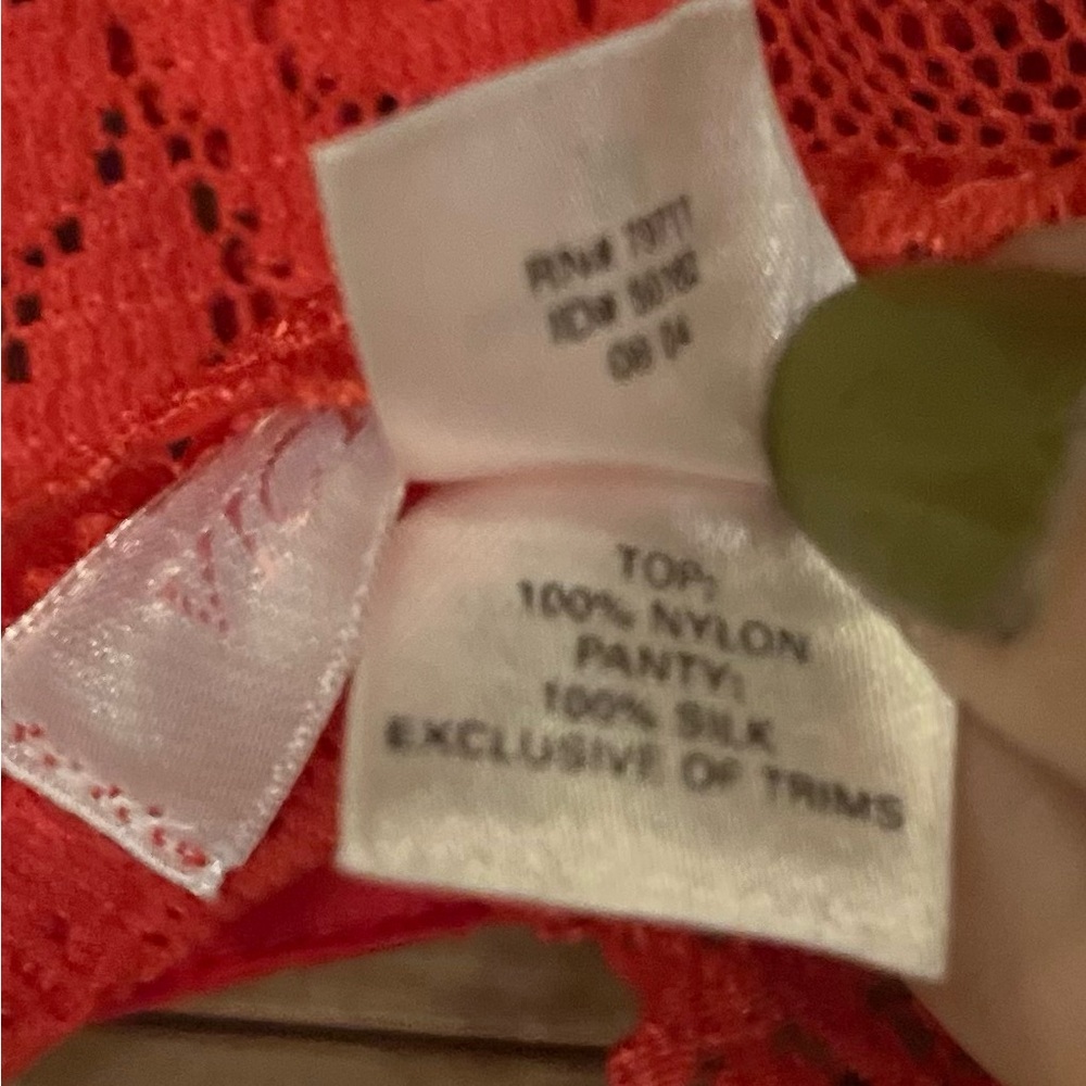 GW 2025 Victoria’s Secret Red Beautiful Perfect Condition length Lingerie Top - Picture 10 of 12
